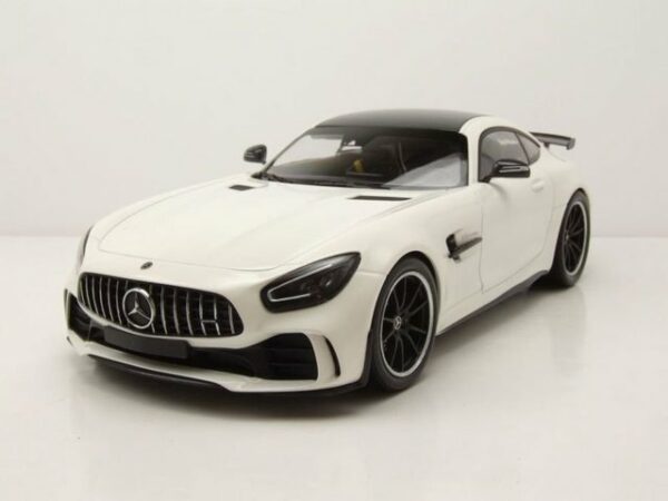 Minichamps Modellauto Mercedes AMG GT-R 2021 weiß metallic Modellauto 1:18 Minichamps