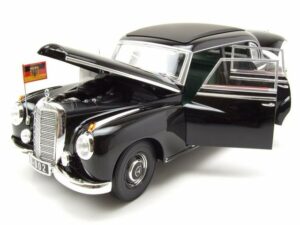 Norev Modellauto Mercedes 300 1955 schwarz Konrad Adenauer Modellauto 1:18 Norev