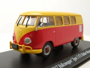 GREENLIGHT collectibles Modellauto VW T2 Bus 1967 orange gelb Fast Times at Ridgemont High Modellauto