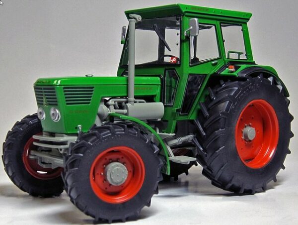 Weise-Toys Modelltraktor Weise Toys DEUTZ D 130 06 Traktor 1006